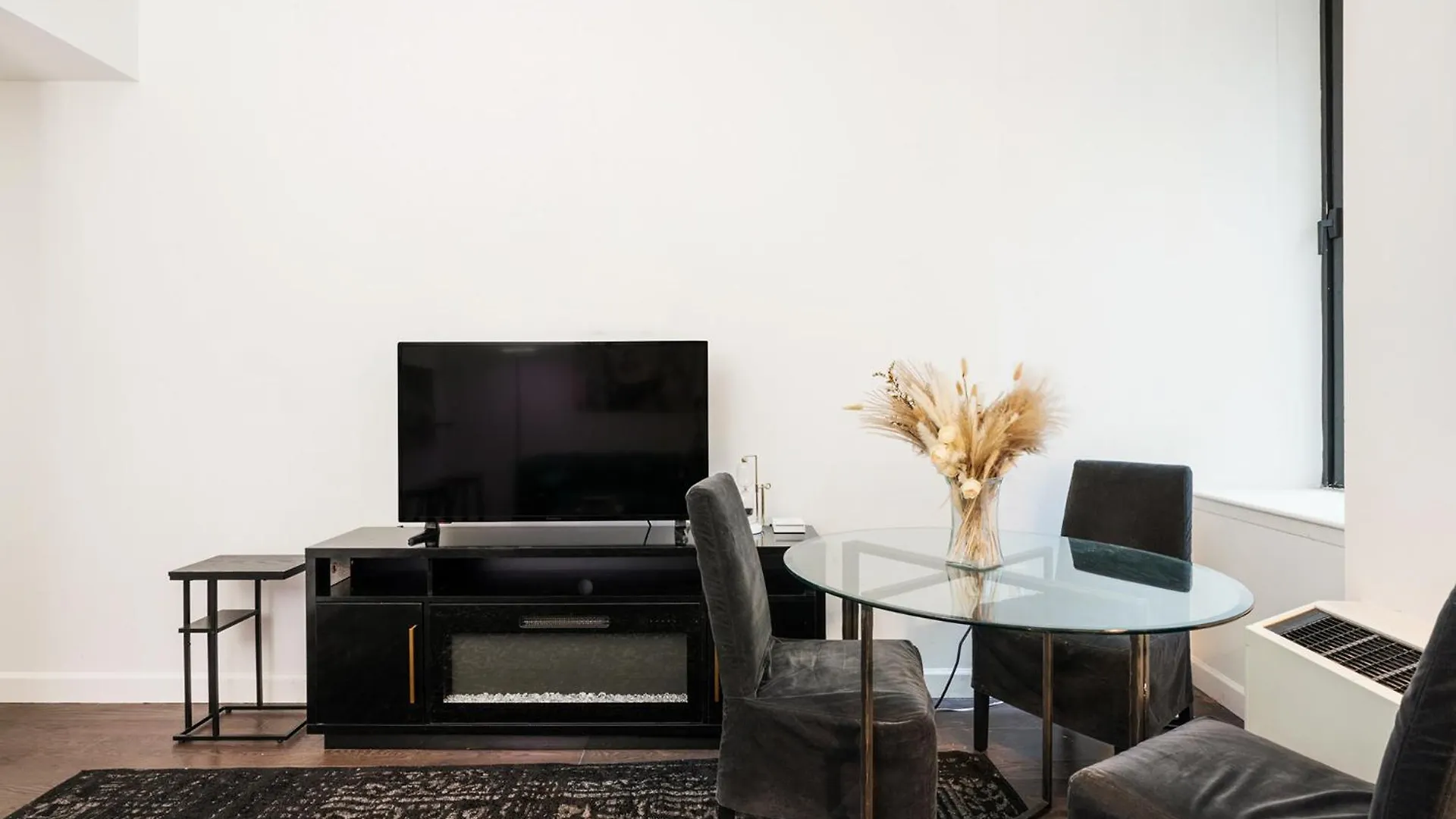 Sleek 1-Bedroom In The Financial Dsitrict New York
